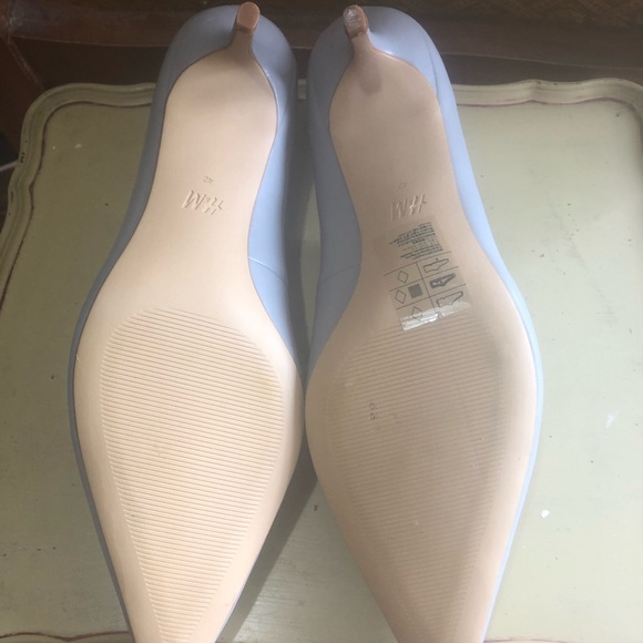 Gray pointy pumps 2” heel Sz 10 - Picture 4 of 7